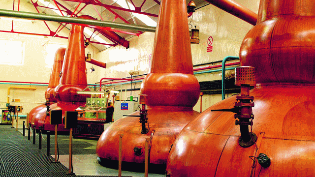 glenfarclas-distillery-case 640x360