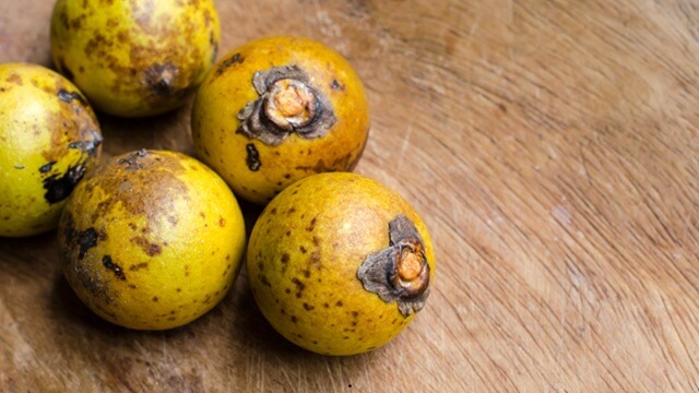 yellow-guavas-table.jpg