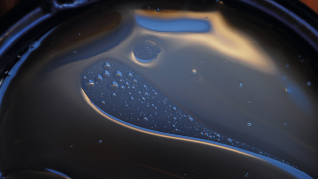 pyrolysis-oil-splash-4-640x360.jpg